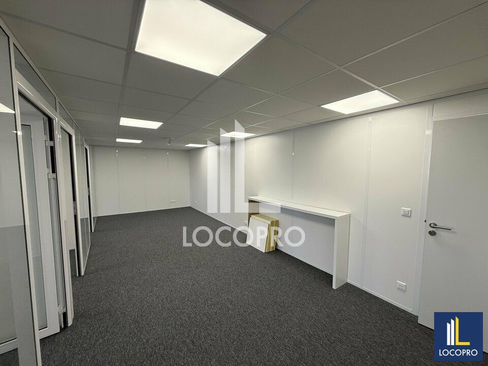 A LOUER - BUREAU 85 M2 - VILLENEUVE LOUBET
