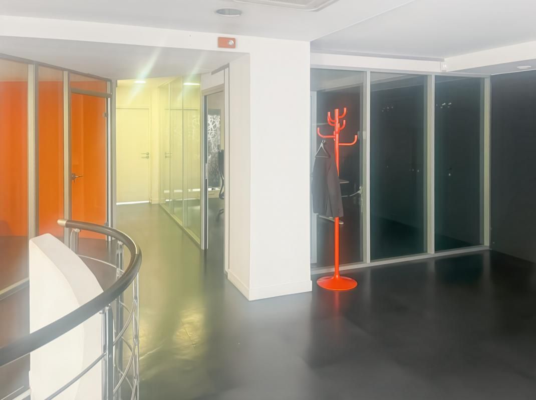 Vente bureaux 161 m² non divisibles