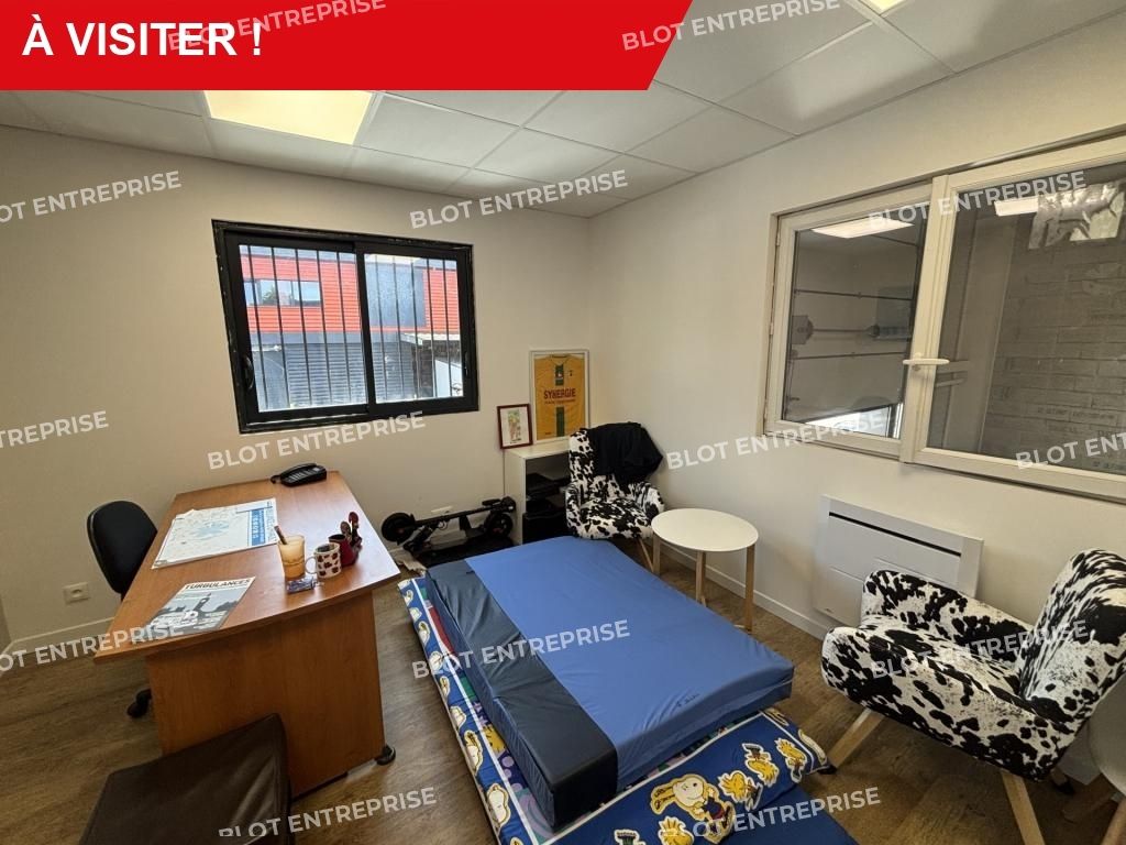 Vente entrepôts 225 m² non divisibles