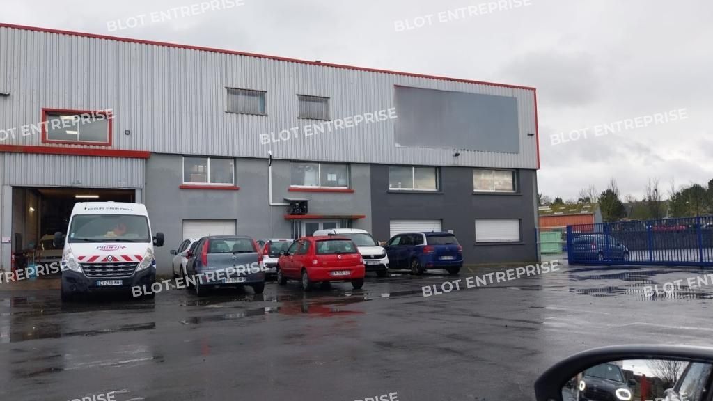 Location entrepôts 360 m² non divisibles