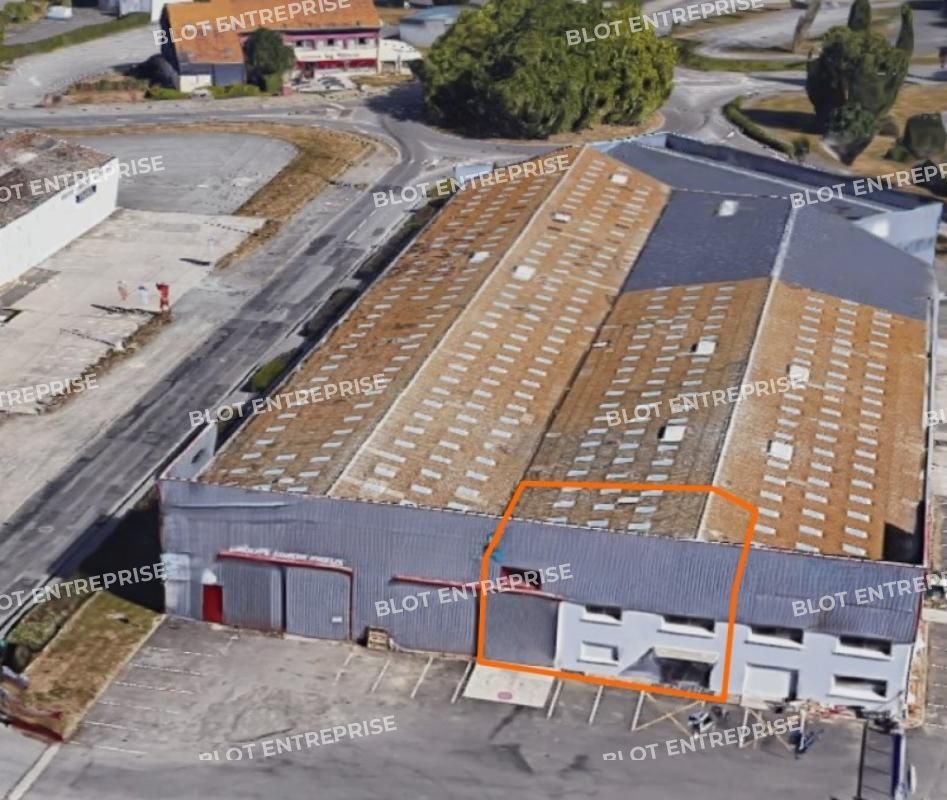 Location entrepôts 360 m² non divisibles