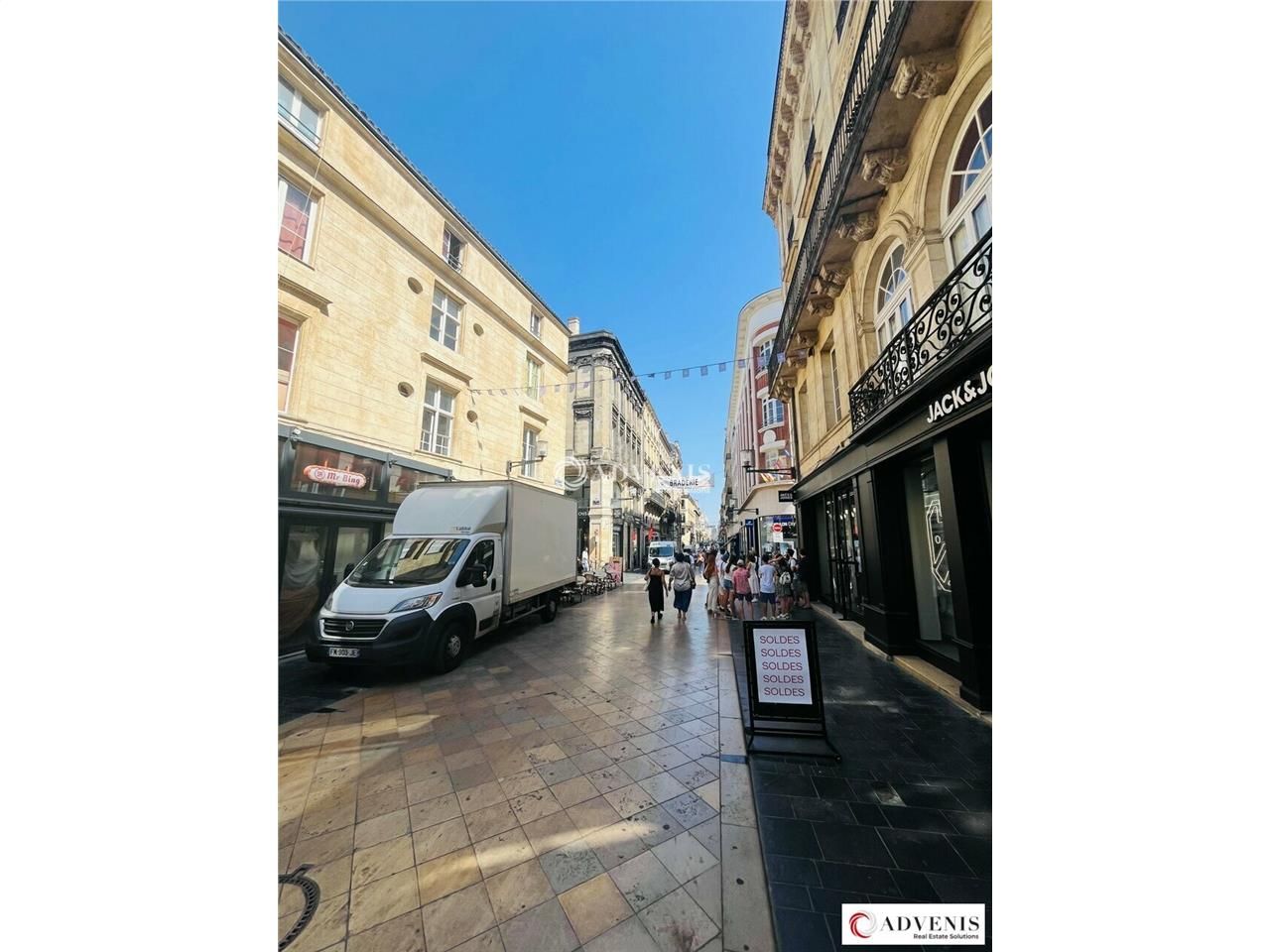 Location local commercial 339 m² non divisibles