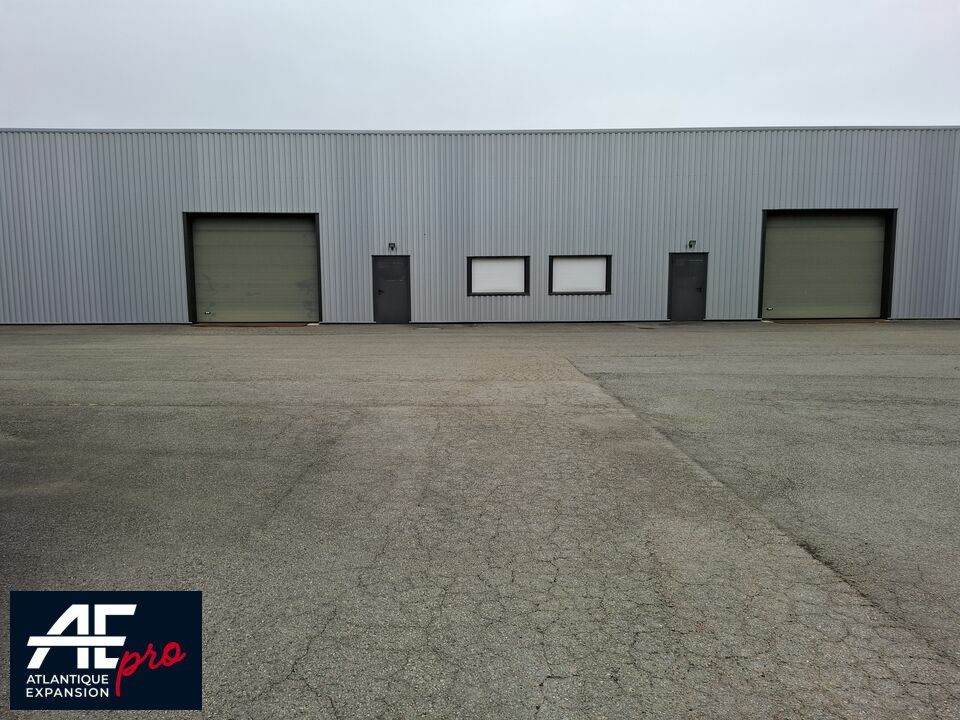 Location local d''activites 960 m² non divisibles