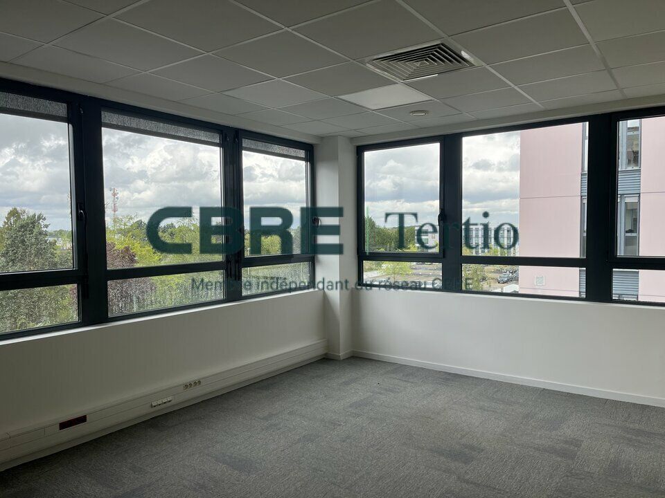 Location bureaux 134.5 m² non divisibles