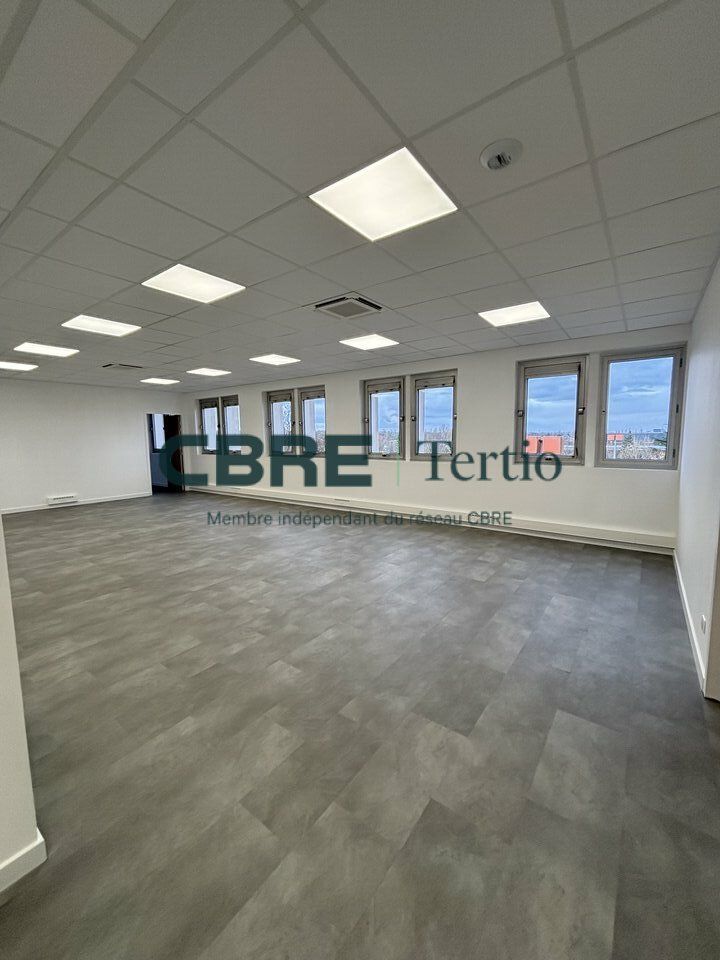 Location bureaux 446 m² divisibles à partir de 150 m²