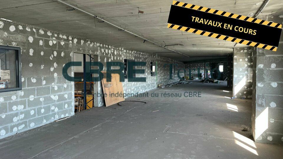 ZI LES YVAUDIERES SAINT PIERRE DES CORPS / Bureaux à Louer