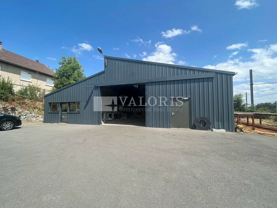 Location local d''activites 584 m² non divisibles
