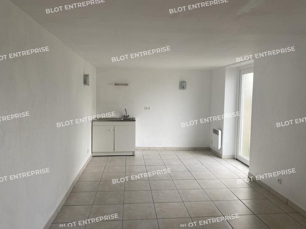 Location local commercial 92 m² non divisibles