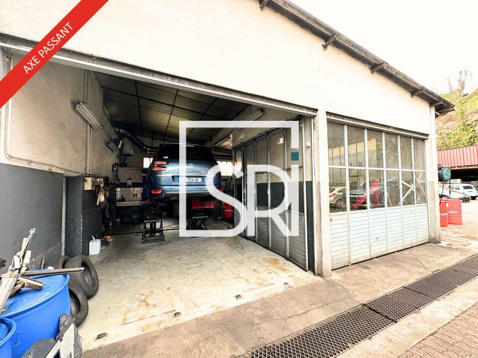 OPPORTUNITÉ RARE POUR INVESTISSEURS ET PROFESSIONNELS - VENTE ANCIEN GARAGE AUTO - 3200 m2 DE TERRAIN - 63110 BEAUMONT