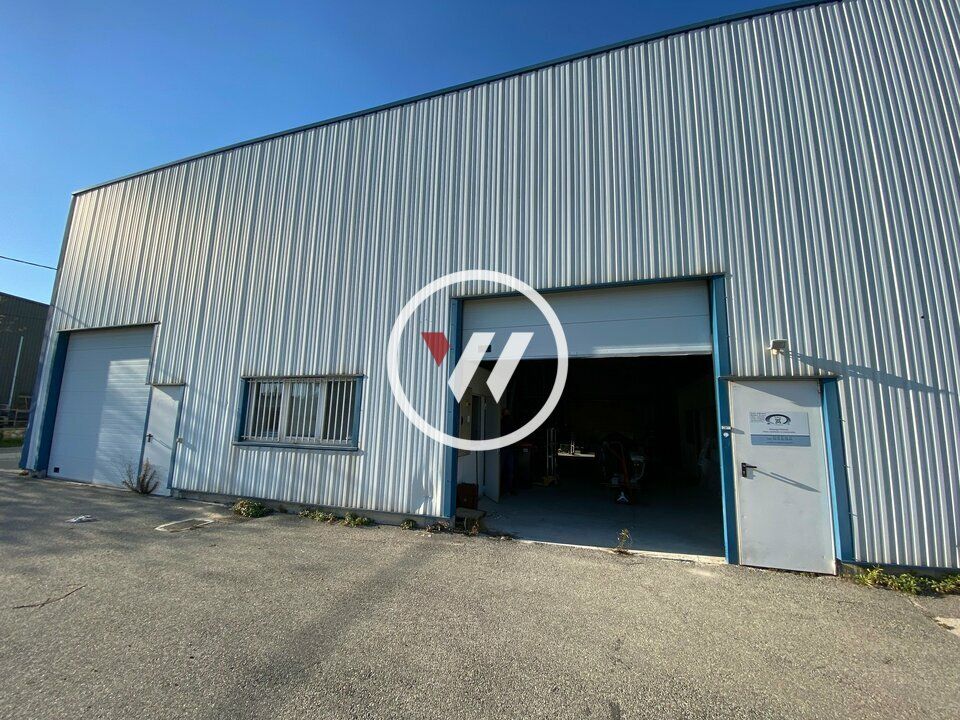 Location local d''activites 350 m² non divisibles