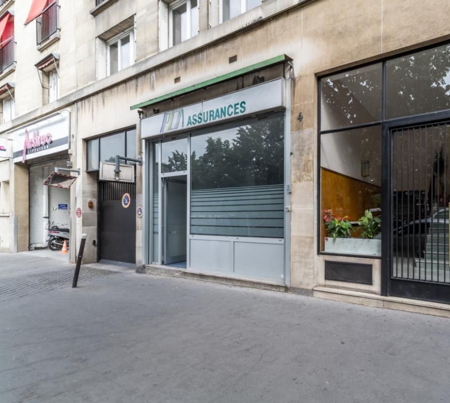 Location local commercial 62 m² non divisibles