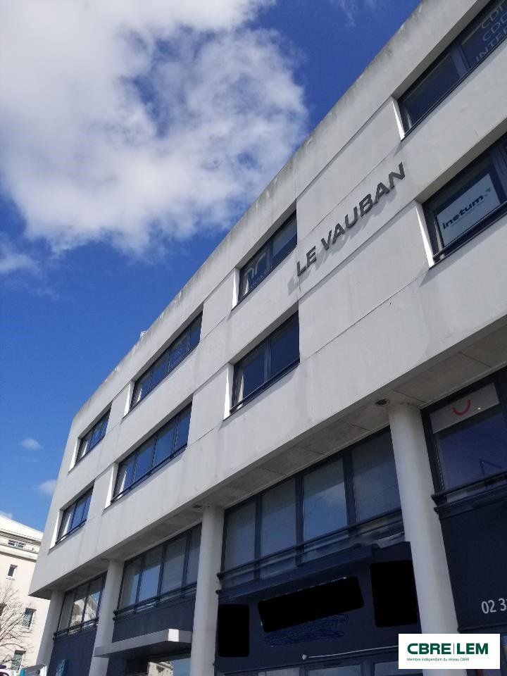 Location bureaux 172 m² non divisibles