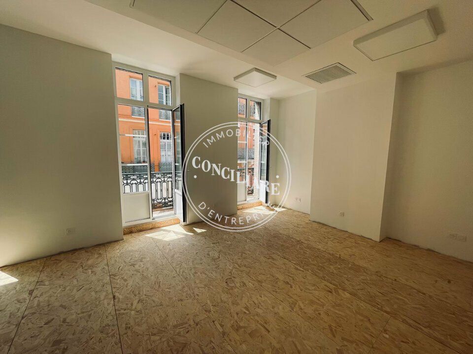 Location bureaux 330 m² non divisibles