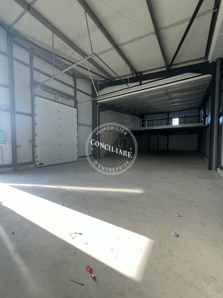 SUD EST TOULOUSE - VENTE ENTREPOT 730M2