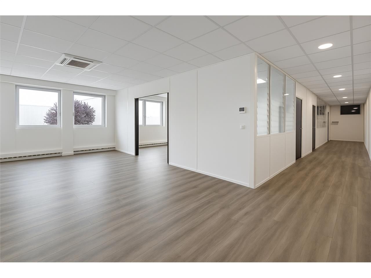 Location bureaux 142.00 m² à ARTIGUES PRES BORDEAUX