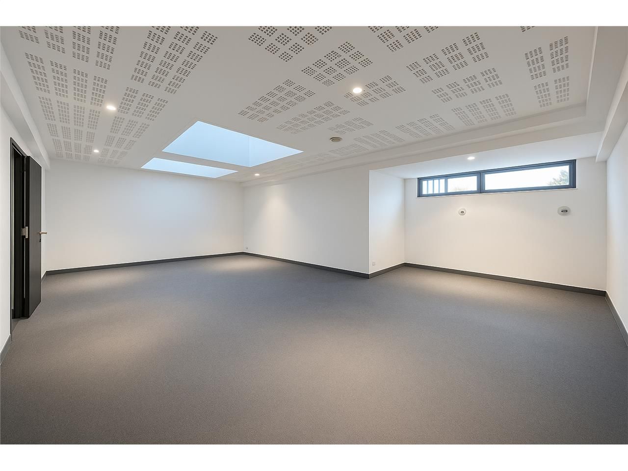 Location bureaux 251.00 m² à ARTIGUES PRES BORDEAUX