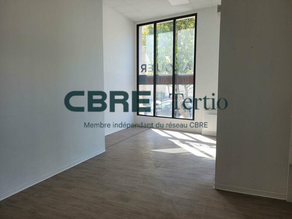 TOURS CENTRE - Bureaux avec vitrine / Commerce