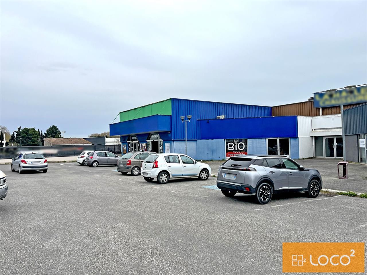 Location local commercial 450.00 m² à CASTELNAUDARY