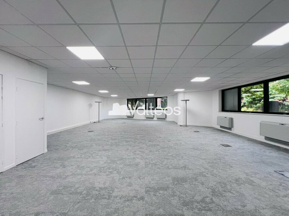Location bureaux 657 m² divisibles à partir de 233 m²