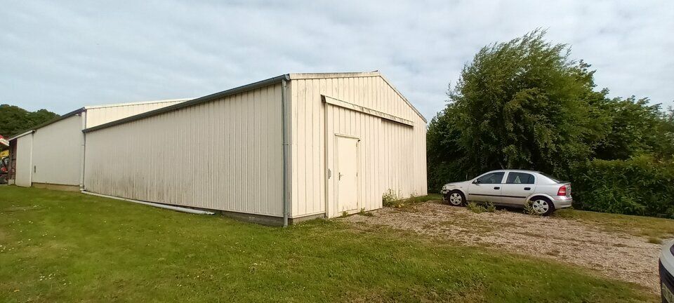 Vente local d''activites 3321 m² non divisibles