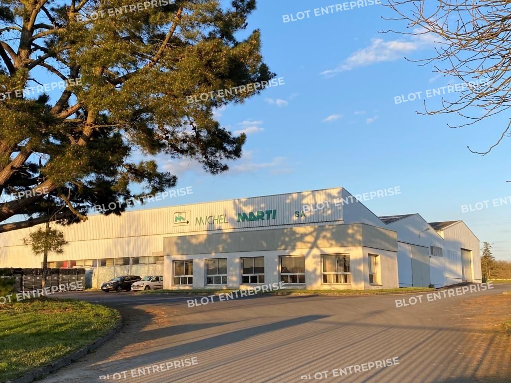 Vente entrepôts 3350 m² non divisibles
