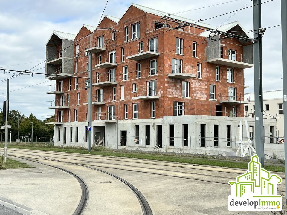 Vente local professionnel 168 m² non divisibles