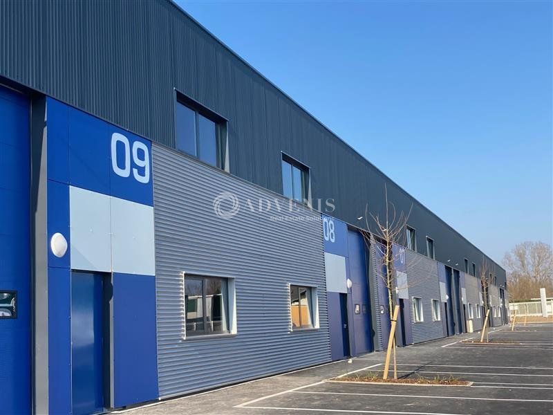 Location local d''activites 189 m² non divisibles