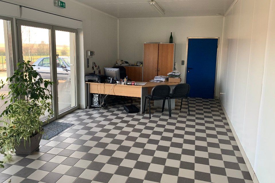 Local d'activité en vente à Juzennecourt (52)