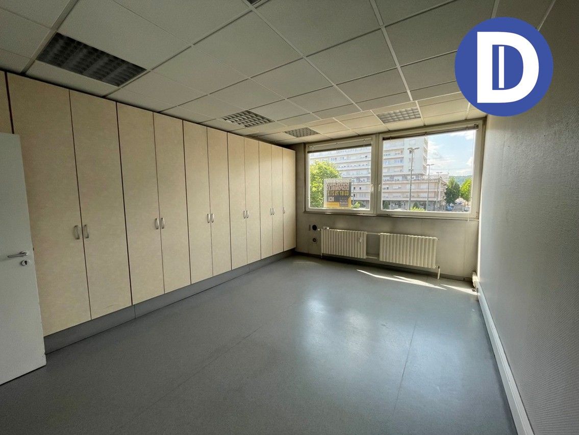 Vente bureaux 776.41 m² non divisibles