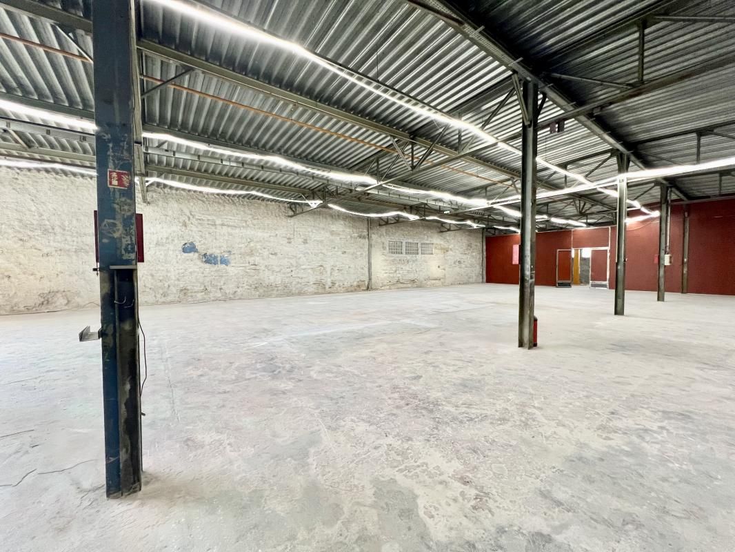 Location entrepôts 2148 m² divisibles à partir de 747 m²