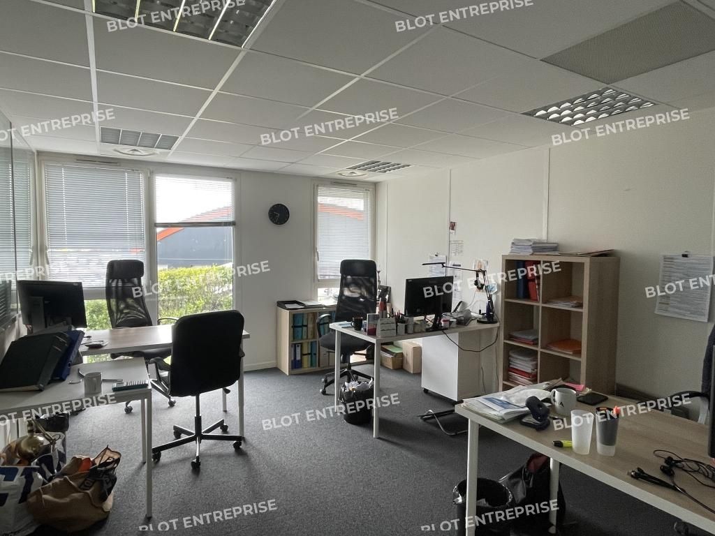Location bureaux 355 m² non divisibles