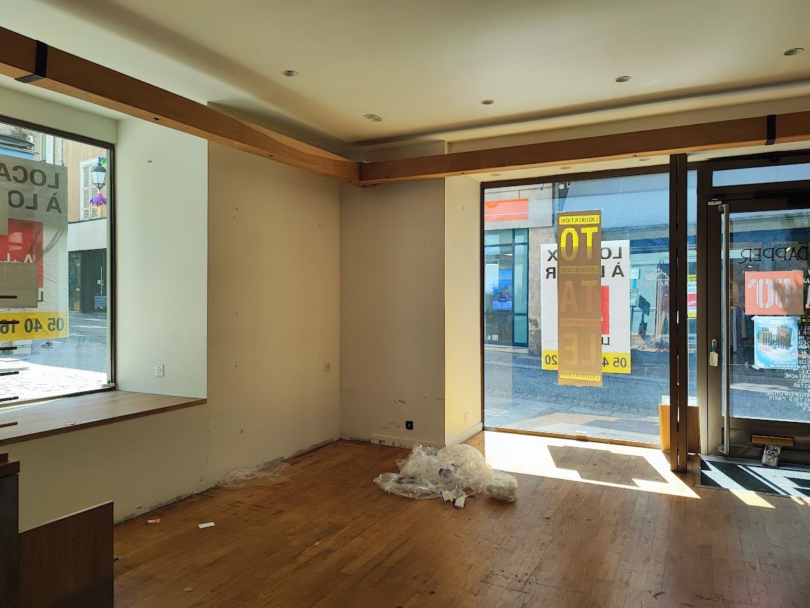Location local commercial 35.00 m² à LIMOGES