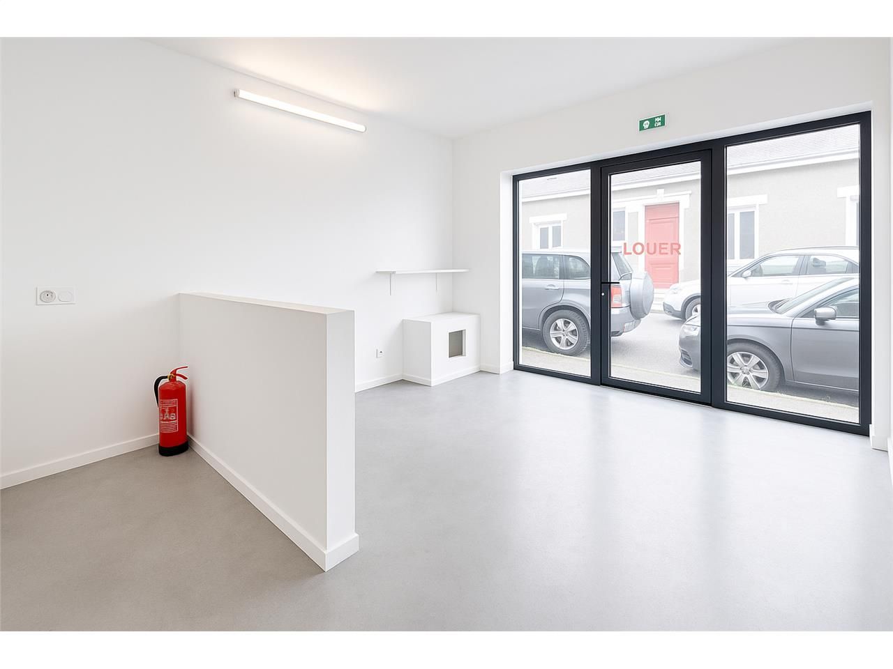 Location local commercial 40.00 m² à BORDEAUX