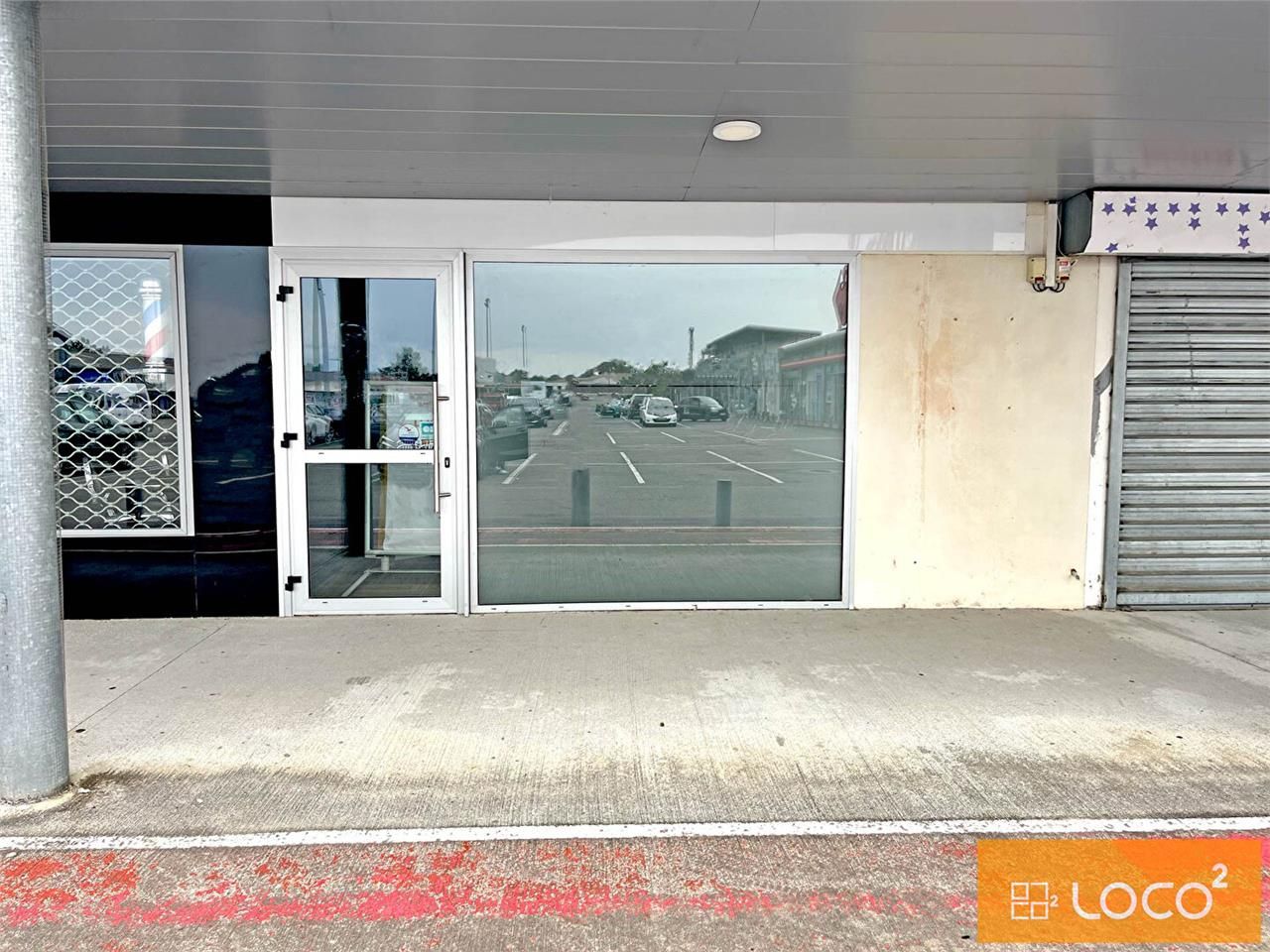 Location local commercial 150.00 m² à SAINT SULPICE LA POINTE