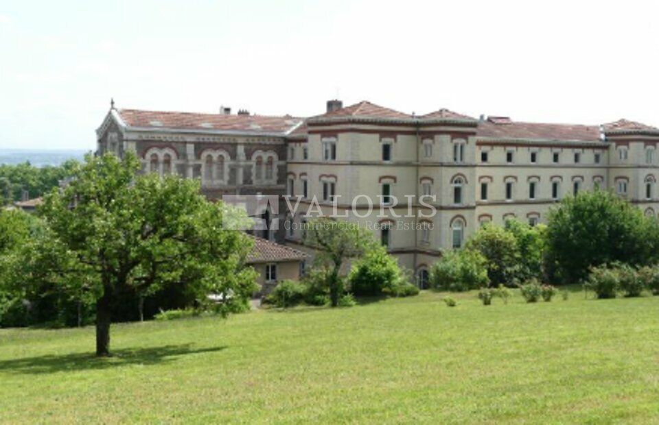 Location bureaux 499 m² divisibles à partir de 118 m²