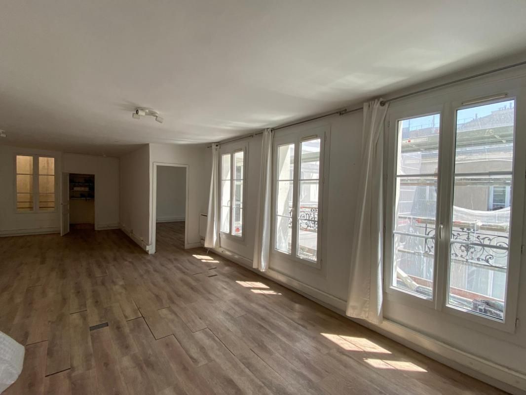 Location bureaux 65 m² non divisibles