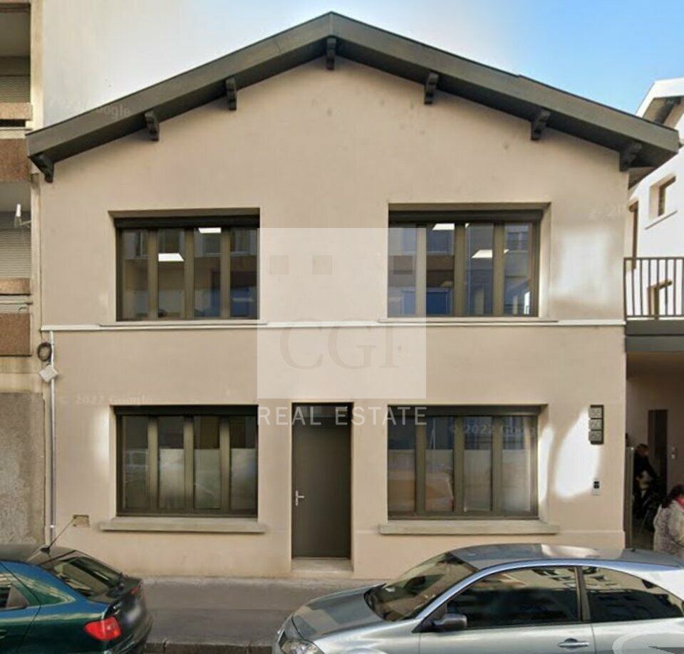 Location bureaux 233 m² non divisibles