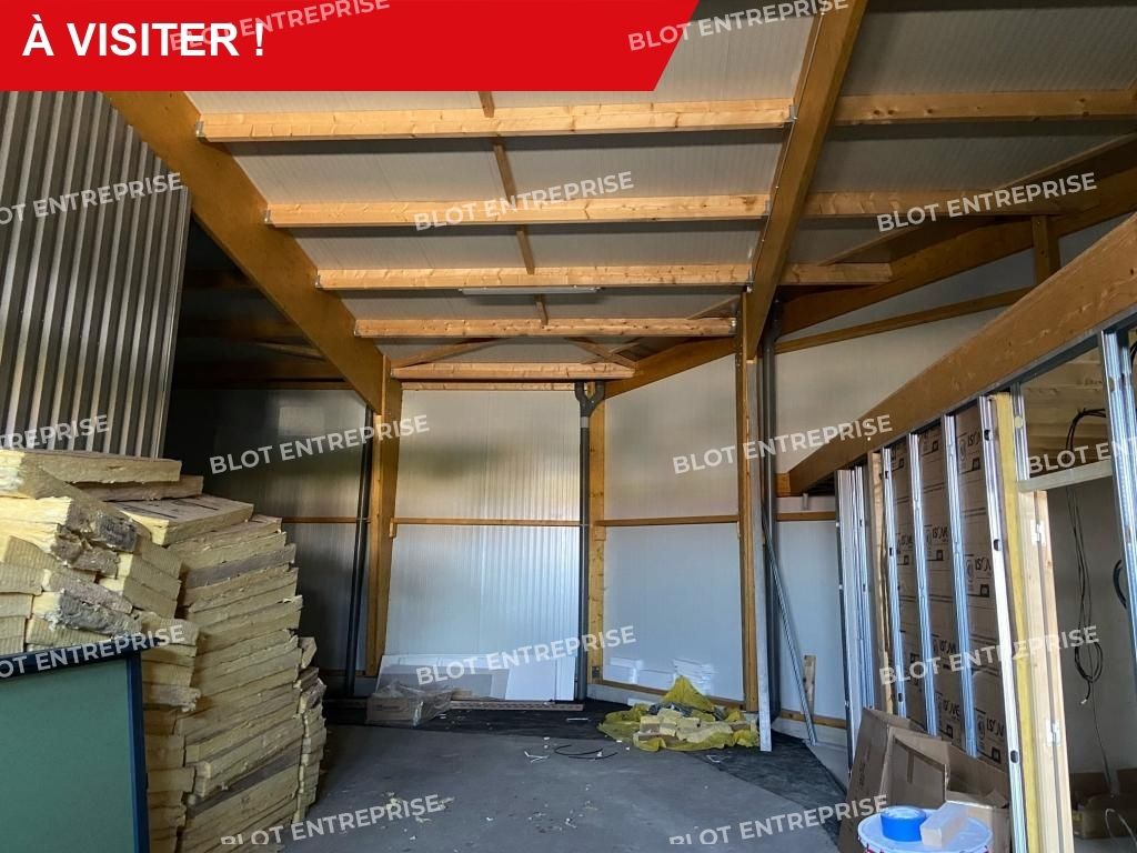 Location entrepôts 200 m² non divisibles