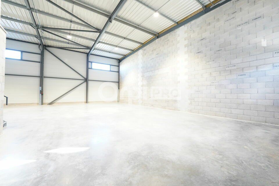 Location local d''activites 290 m² non divisibles