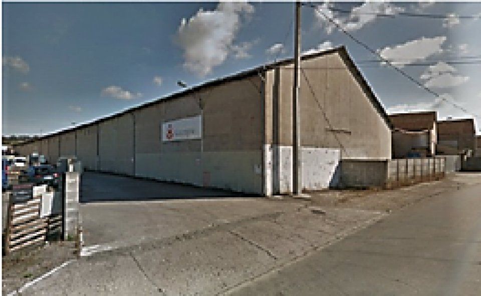 Location local d''activites 28500 m² divisibles à partir de 250 m²