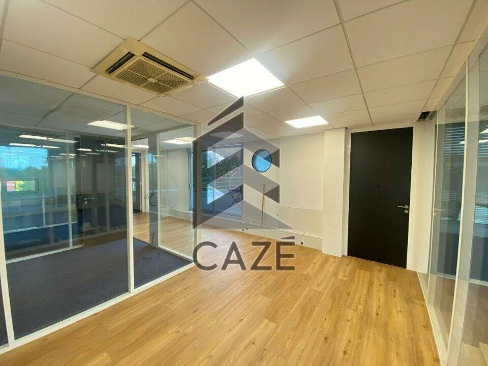 Location bureaux 136 m² non divisibles