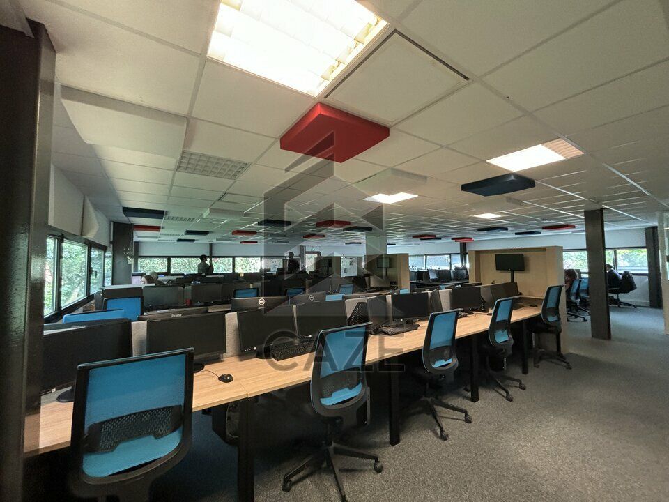 Location bureaux 488 m² non divisibles