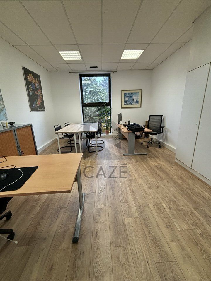Location bureaux 105 m² non divisibles