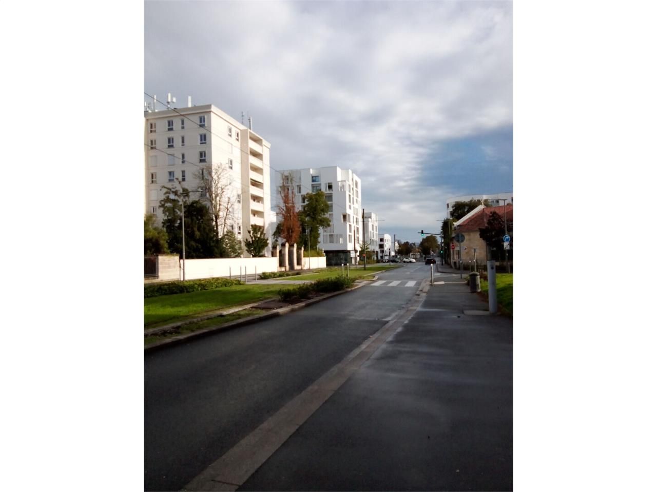 Vente local commercial 70.00 m² à LE BOUSCAT