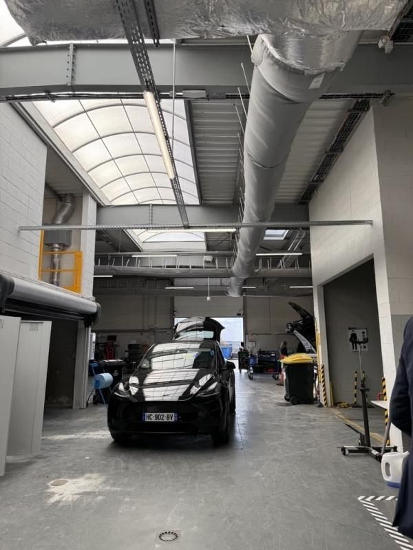 Vente entrepôts 1439 m² non divisibles