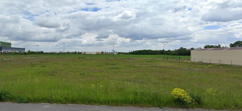 Vente terrain 2400 m² divisibles à partir de 1200 m²