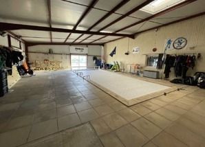 Vente entrepôts 632 m² non divisibles