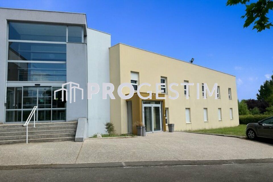 Location bureaux 228 m² non divisibles