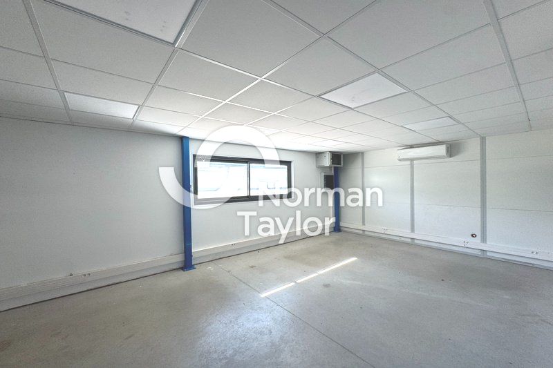 Local mixte à louer Montpellier Est – 490 m²