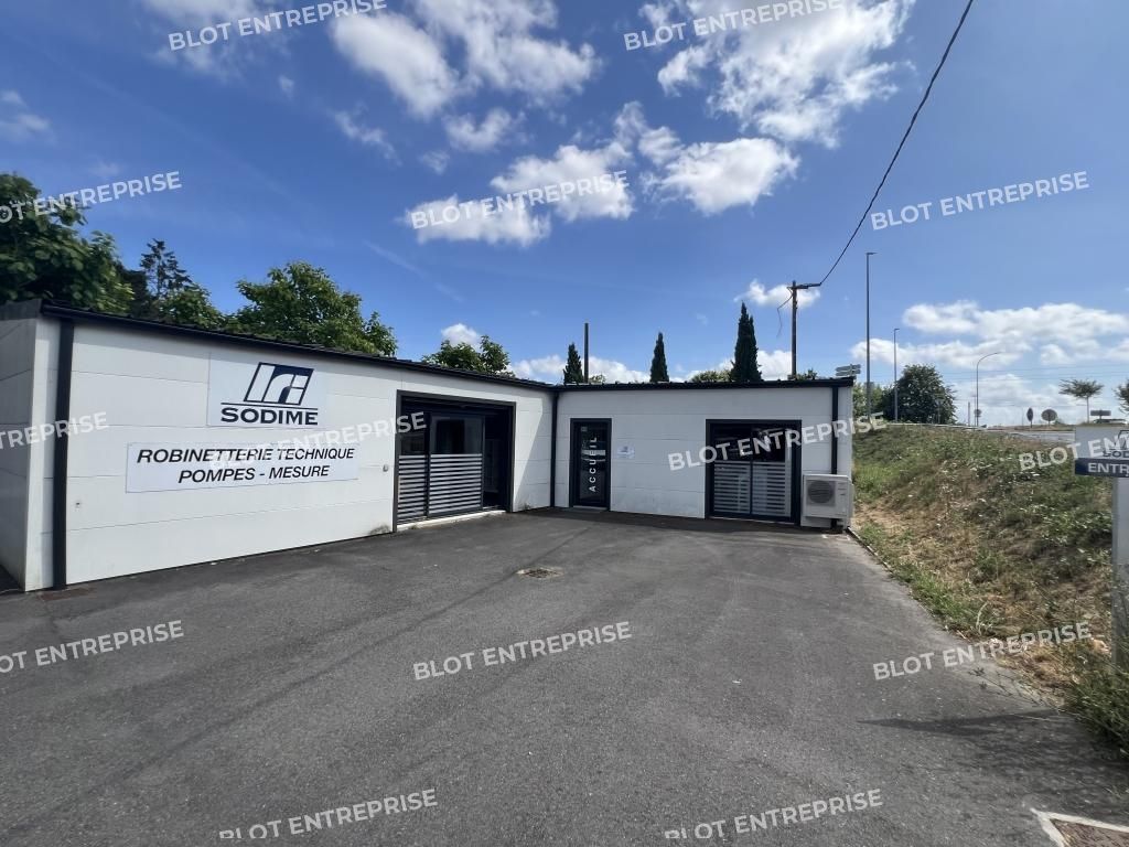 Location bureaux 240 m² non divisibles